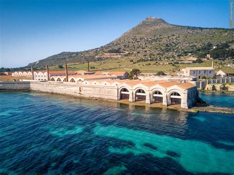 casa di prada a favignana|le egadi vestono prada – il 'buen retiro' di miuccia prada e di .